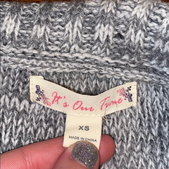 Grey sweater - Picture 2 of 3